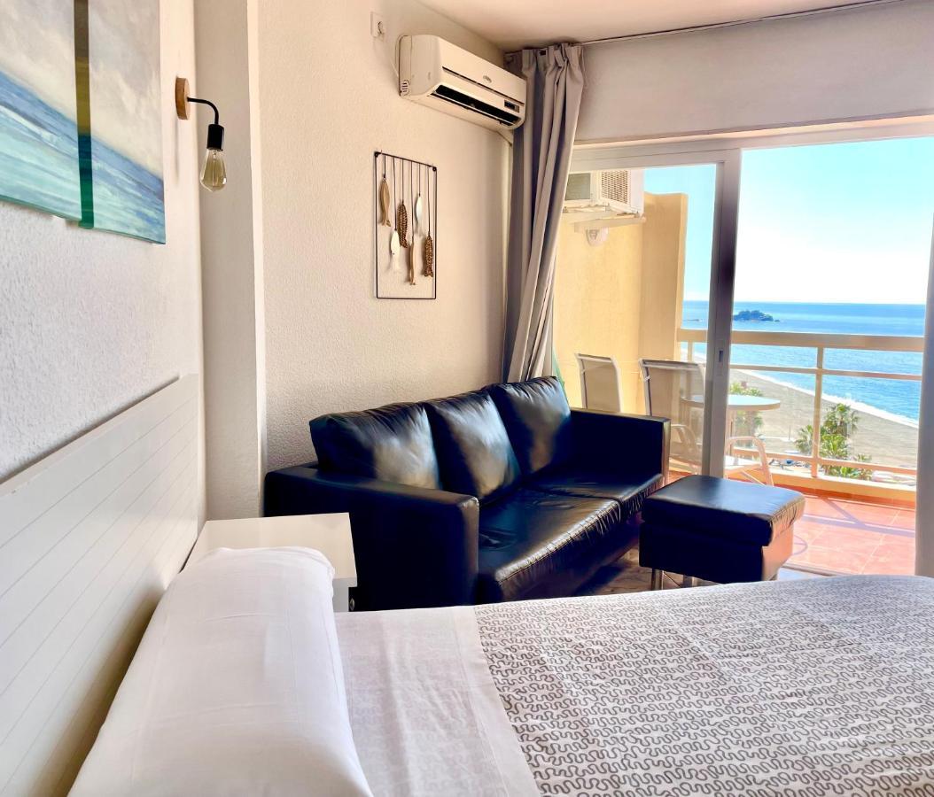 Apartahotel Chinasol Con Parking Y Desayuno Альмуньекар Экстерьер фото
