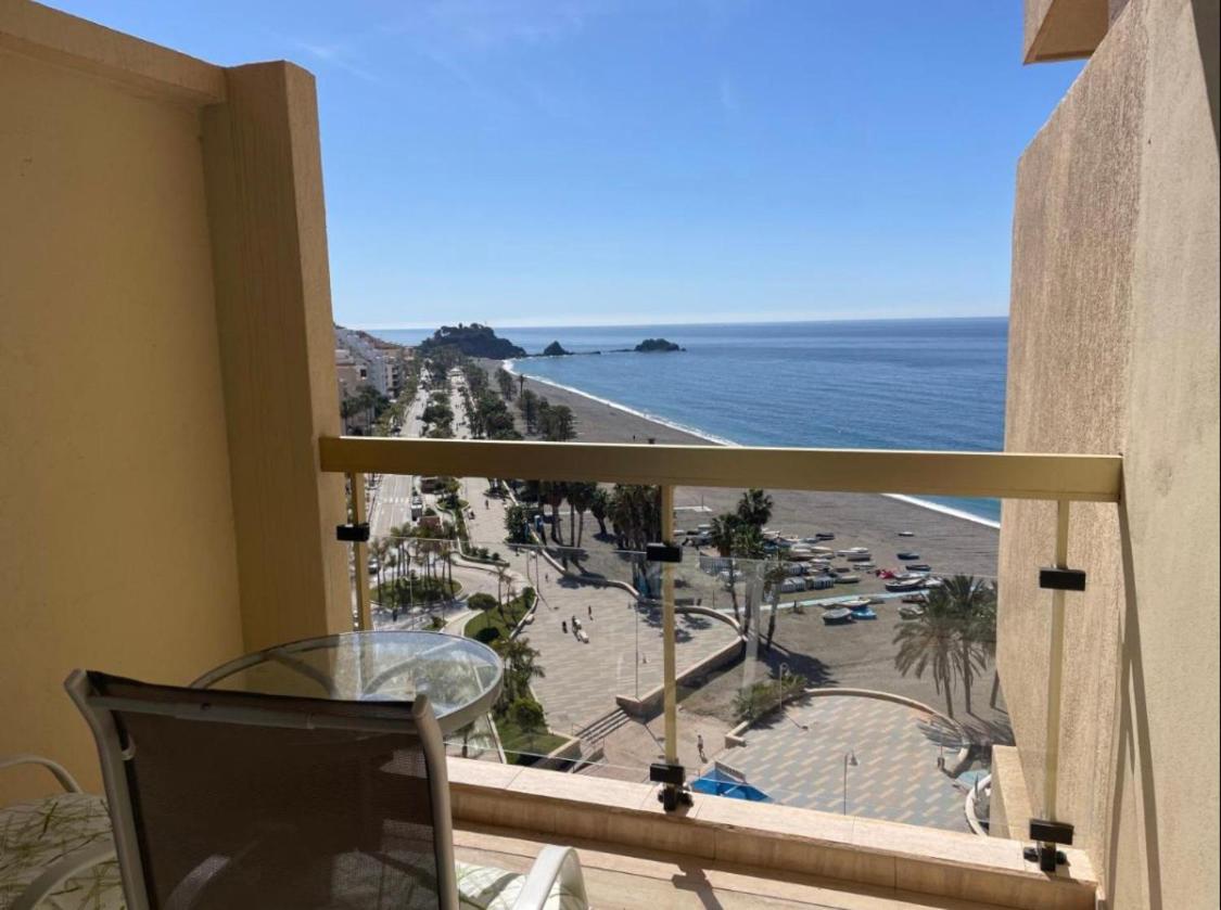 Apartahotel Chinasol Con Parking Y Desayuno Альмуньекар Экстерьер фото